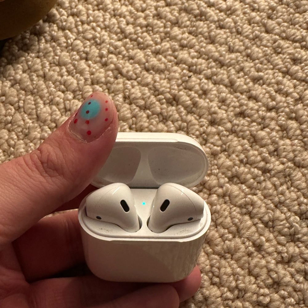 First Generation Apple Airpods